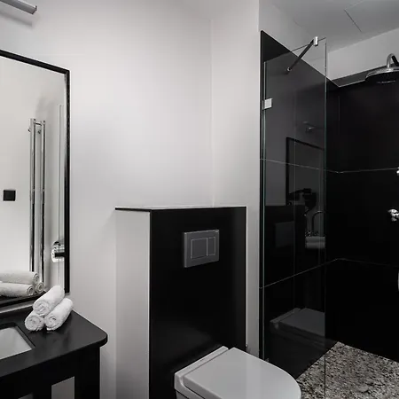 The Bridge By Little King Hotel apartamentowy 4*