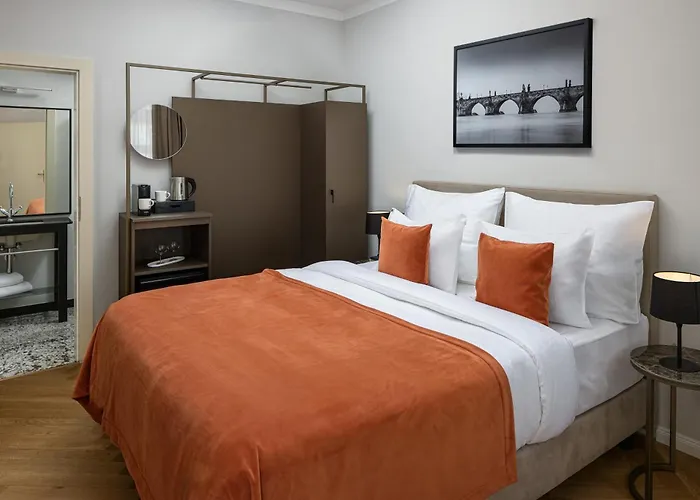 Hotel apartamentowy The Bridge By Little King Praga