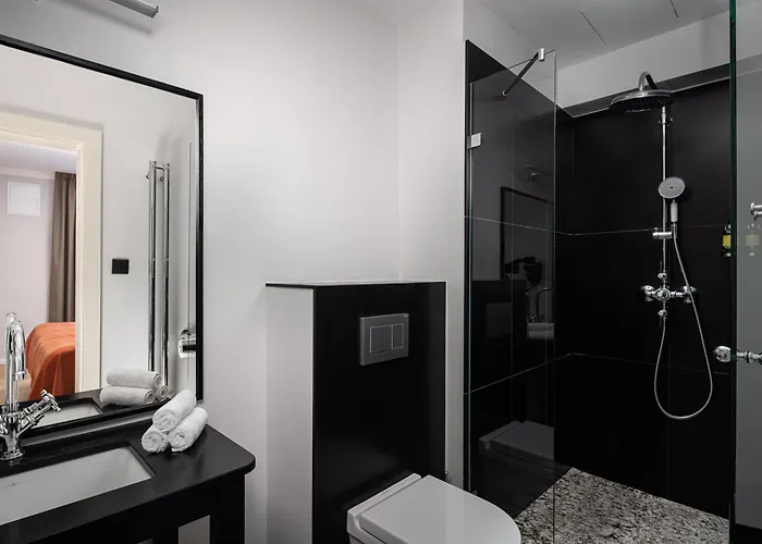 The Bridge By Little King Hotel apartamentowy 4*