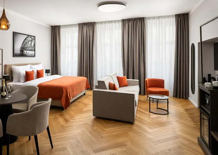 Hotel apartamentowy The Bridge By Little King Praga
