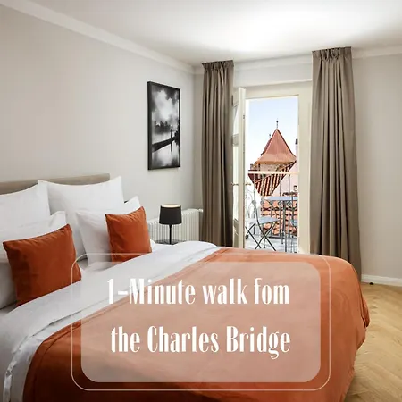 The Bridge By Little King * 布拉格